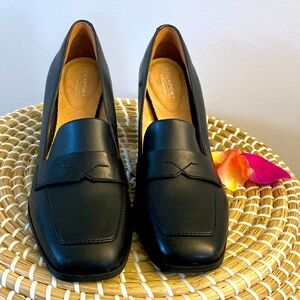 Rockport Womens Violetta Penny Loafer see picture